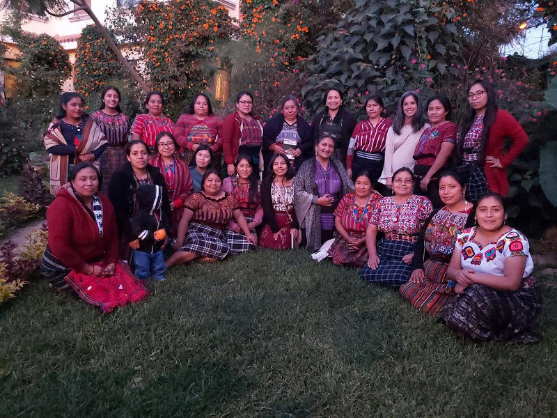 Mujeres mayas kaqchikeles