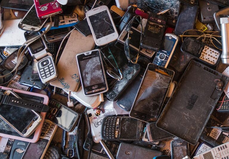Teléfonos móviles viejos