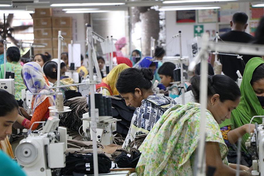 Trabajadoras del sector textil en Bangladesh