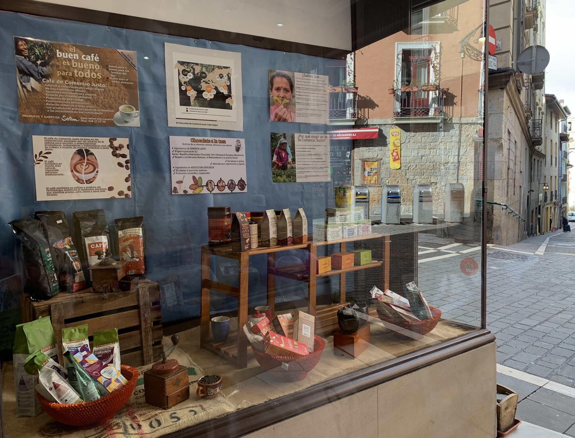 Escaparate Tematico en nuestra tienda de CJ