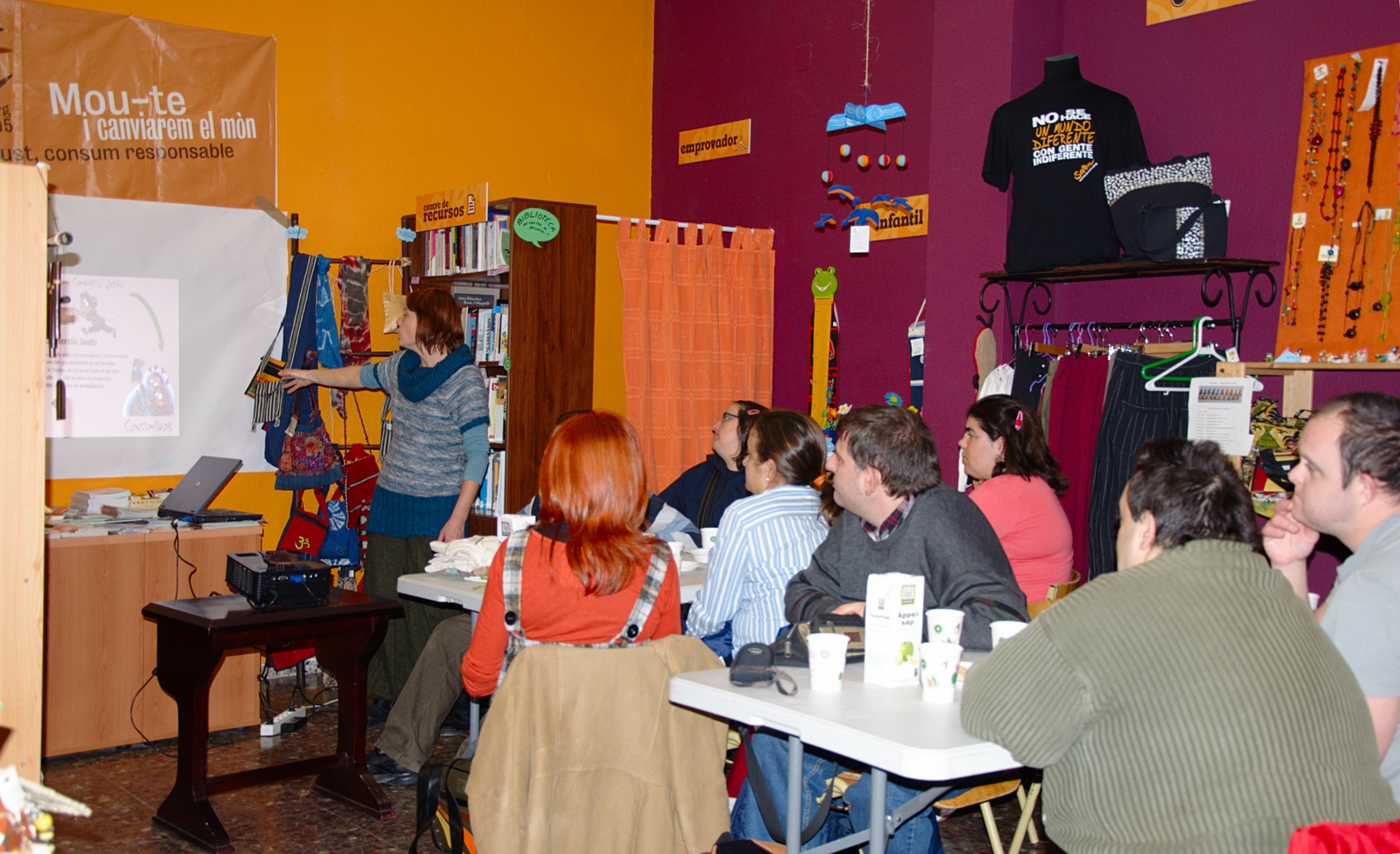 Taller de reciclaje de camisetas